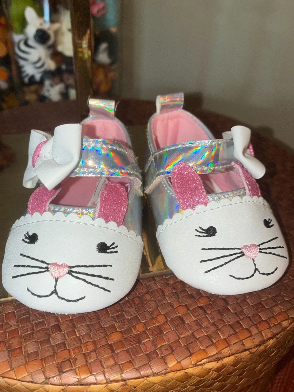 Laura Ashley Baby Bunny Crib Shoes - SZ 1